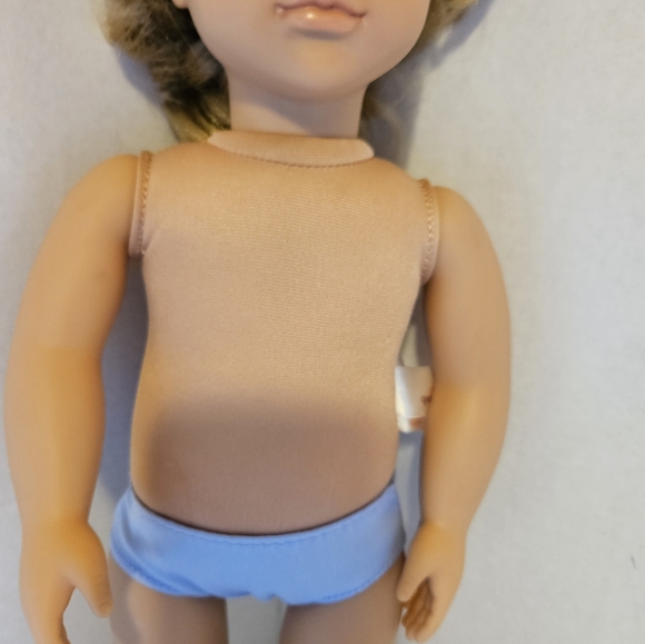 2023 OUR GENERATION 18"DOLL WITH 4PC OUTFIT INCLUDED - Picture 7 of 8